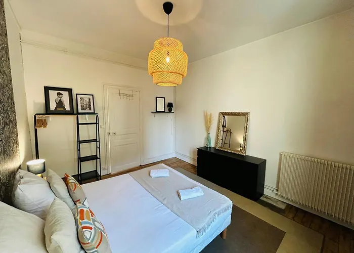 12 Ruinart - Le Prestigieux Ruinart Centre-ville ריימס