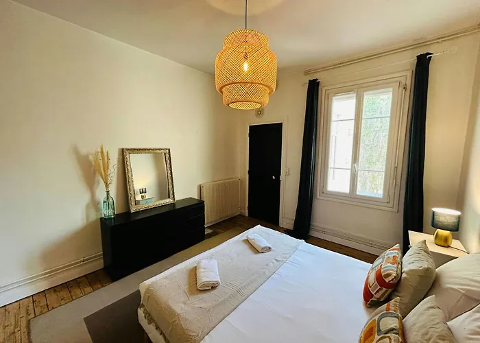 12 Ruinart - Le Prestigieux Ruinart Centre-ville Daire